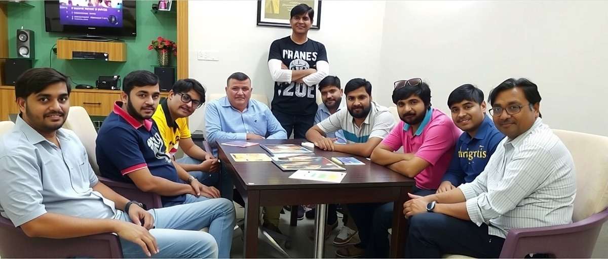Asafoetida Adventure India community meetup in Mumbai showing players gathered for a tournament with game developers